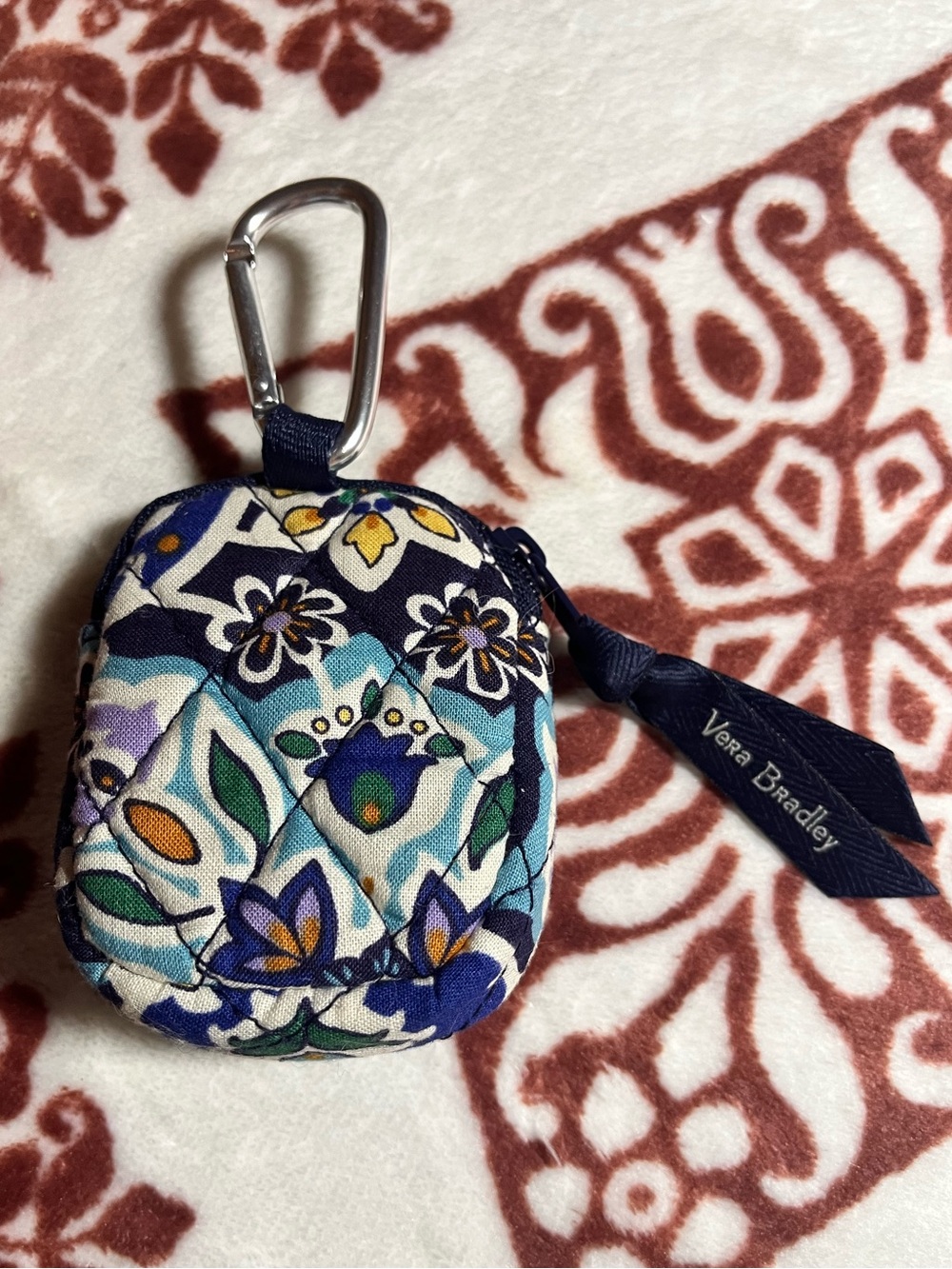 Vera Bradley Bag Charm AirPods Holder Blue Floral Cotton Quilted - Picture 3 of 5